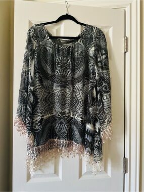 Sienna Rose Black & Cream Boho Crochet-Hem Tunic